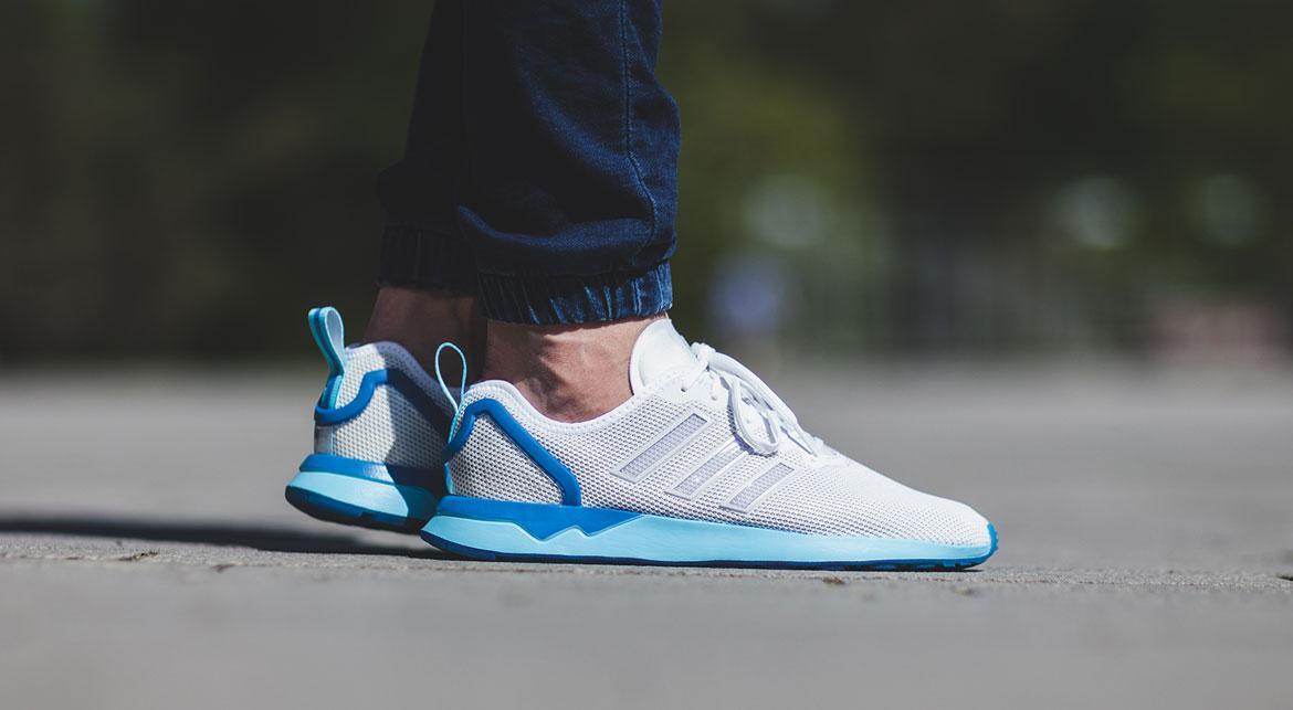 に adidas Originals ZX Flux Adv 